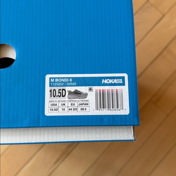Men’s Hoka Bondi 8 Grey and Black Size 10.5 BRAND NEW IN BOX - Picture 7 of 7